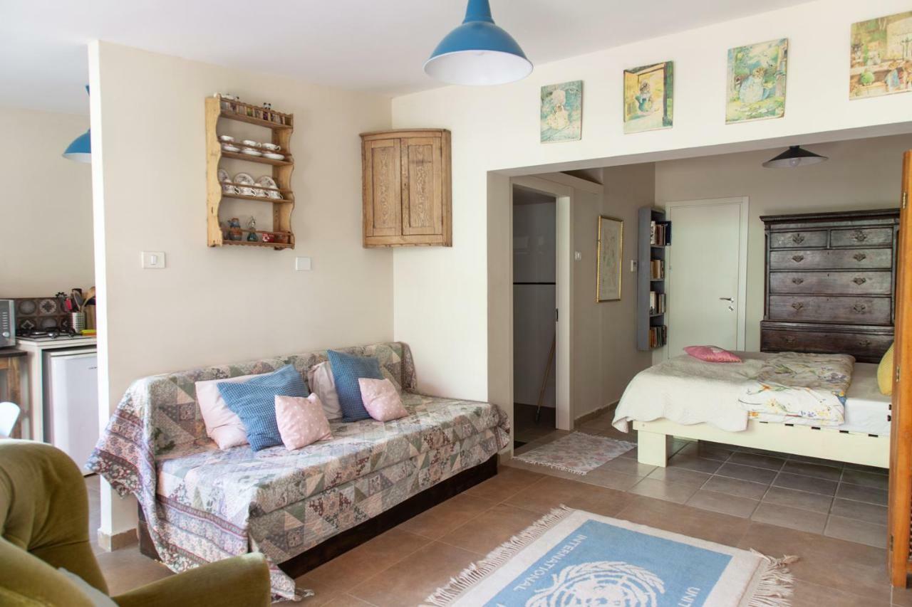 Krivine B&B Midreshet Ben Gurion Buitenkant foto