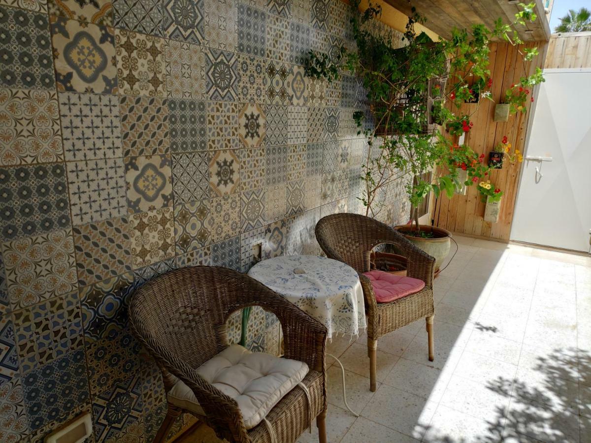 Krivine B&B Midreshet Ben Gurion Buitenkant foto