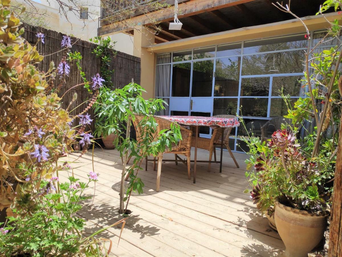 Krivine B&B Midreshet Ben Gurion Buitenkant foto