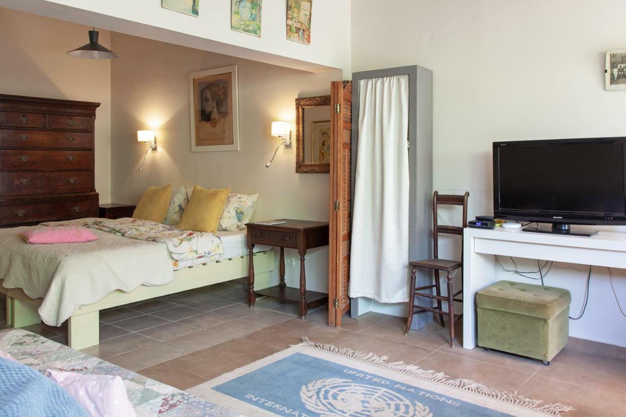 Krivine B&B Midreshet Ben Gurion Buitenkant foto